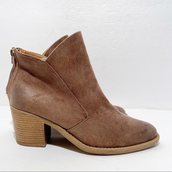 Altar'd State Shoes - Altar'd State Women’s Ankle Bootie Size 8